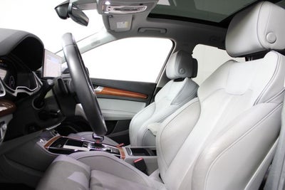 2022 Audi Q5 45 S line Prestige quattro