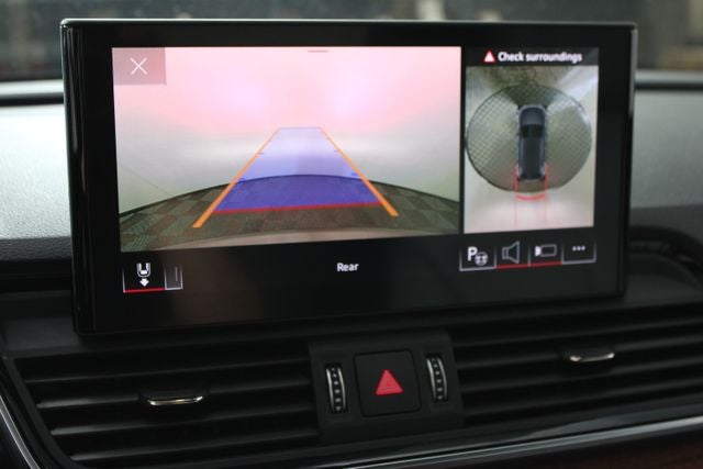 2022 Audi Q5 45 S line Prestige quattro