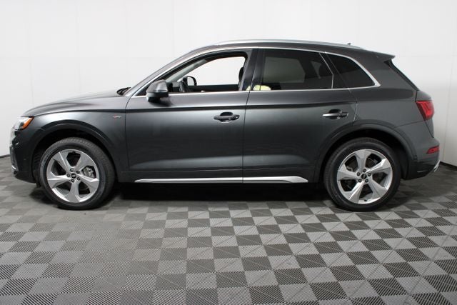 2022 Audi Q5 45 S line Prestige quattro