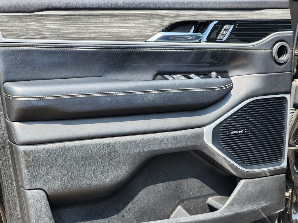 2022 Jeep Wagoneer Series III