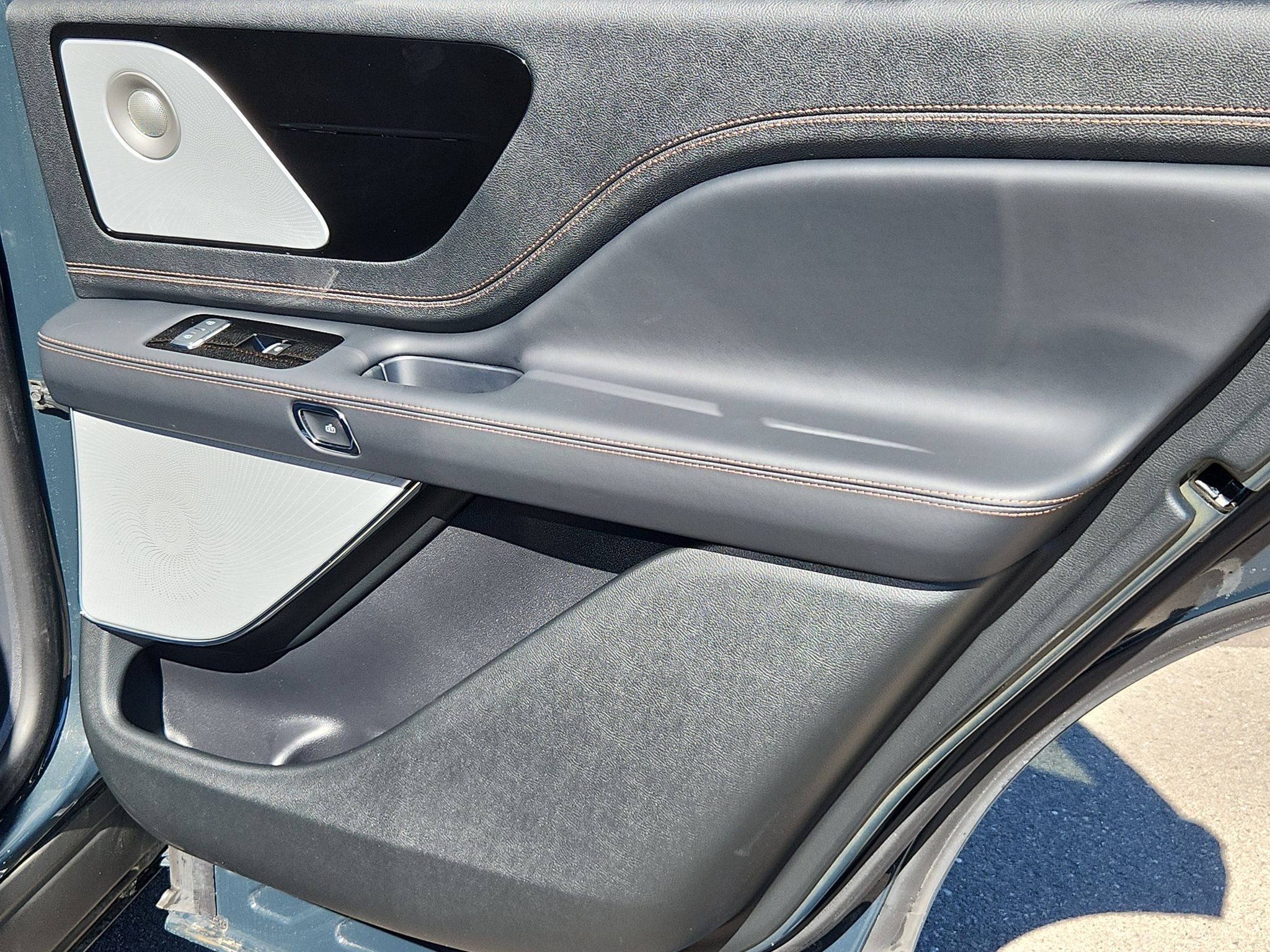 2025 Lincoln Aviator Black Label