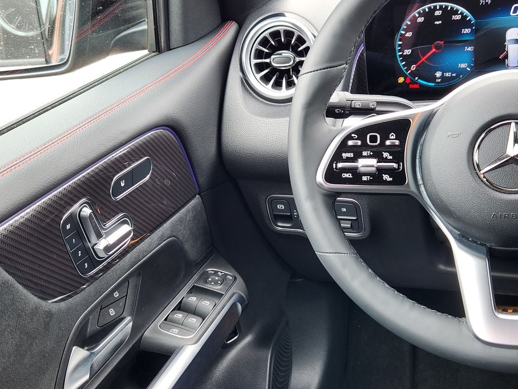 2023 Mercedes-Benz GLB 250 4MATIC®