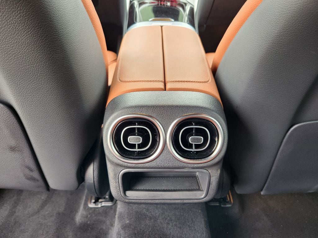 2026 Mercedes-Benz GLC 300