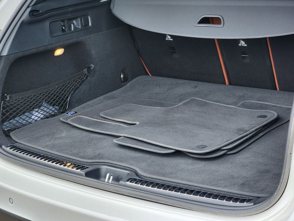 2026 Mercedes-Benz GLC 300