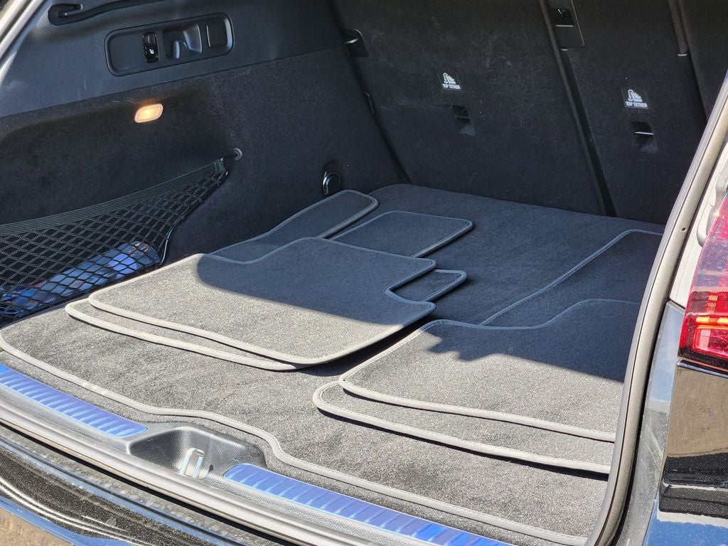 2026 Mercedes-Benz GLC 300