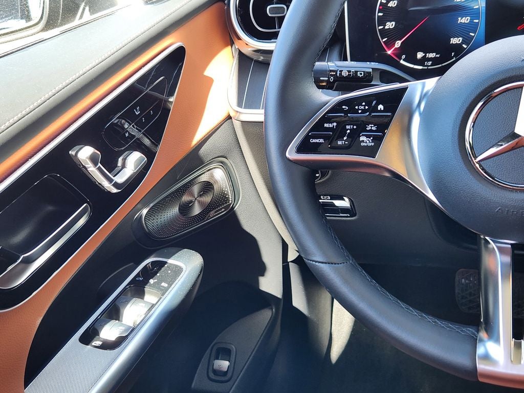 2024 Mercedes-Benz GLC 300