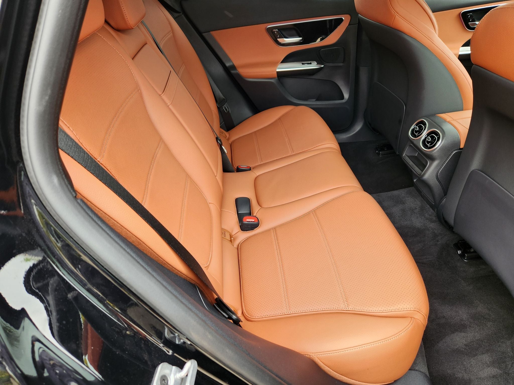 2026 Mercedes-Benz GLC 300