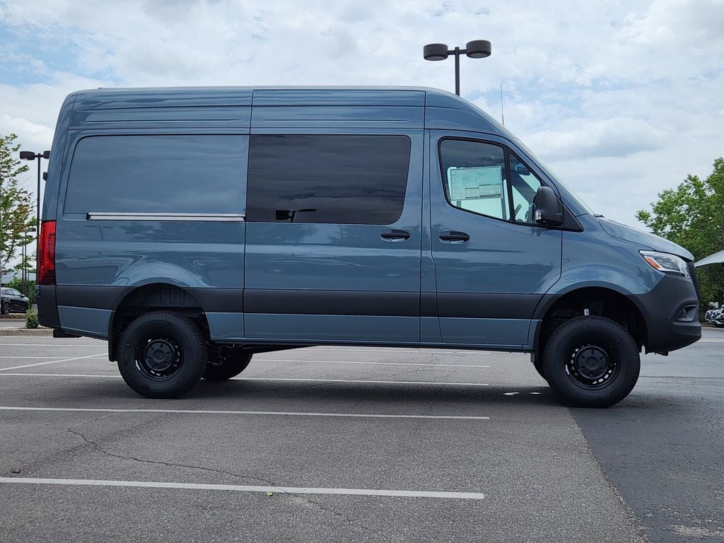 2025 Mercedes-Benz Sprinter 2500 CARGO 144 WB AWD