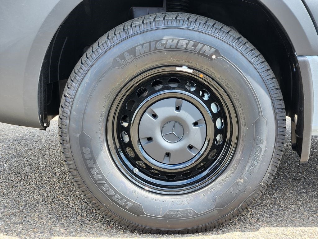 2025 Mercedes-Benz Sprinter 2500 CARGO 170 WB