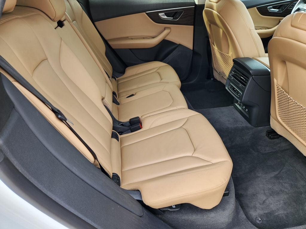 2019 Audi Q8 Premium