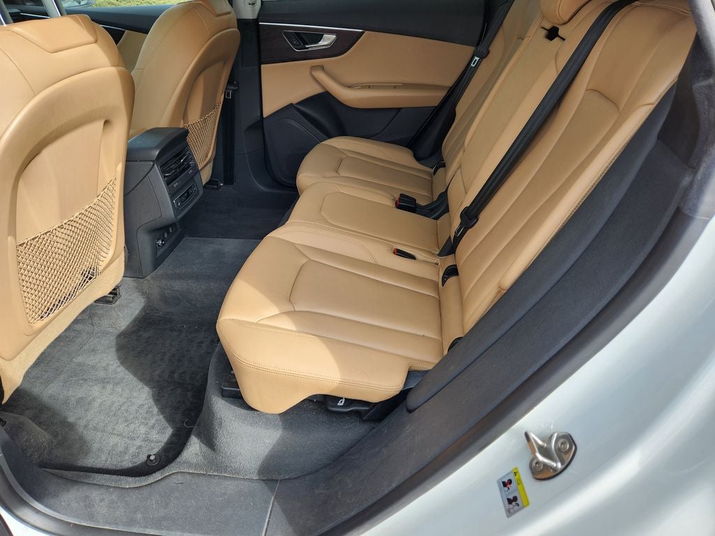 2019 Audi Q8 Premium