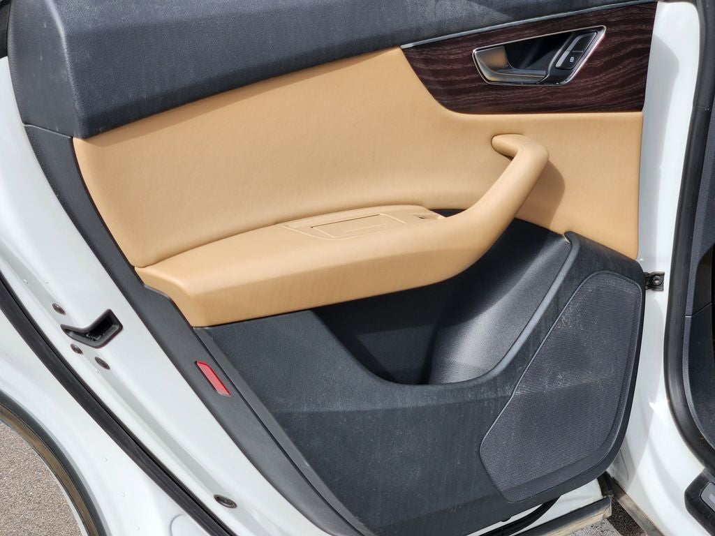 2019 Audi Q8 Premium