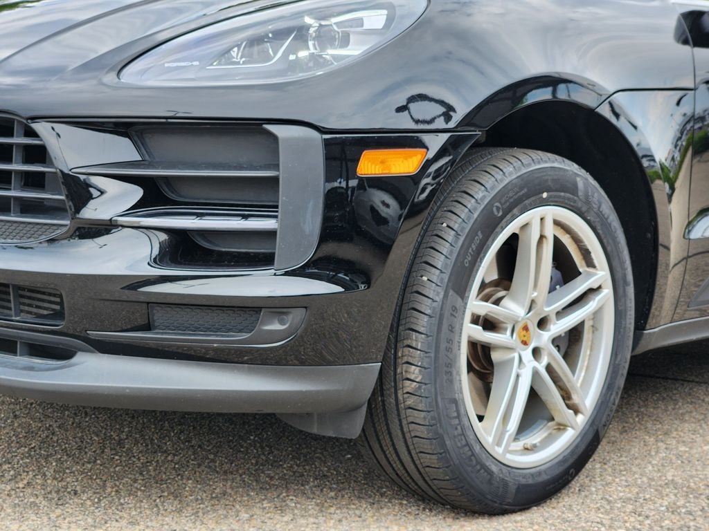 2021 Porsche Macan Base