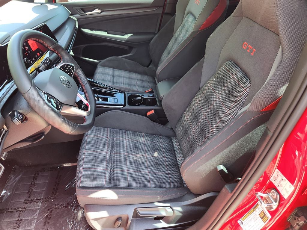 2023 Volkswagen Golf GTI 40th Anniversary Edition