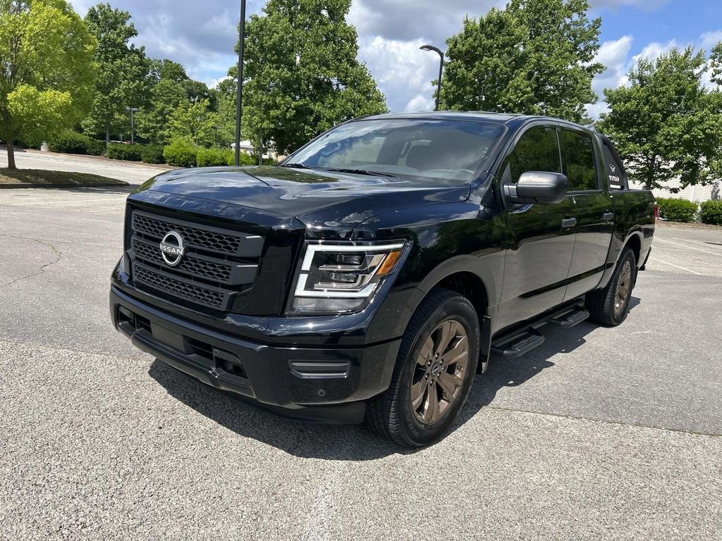 2024 Nissan Titan SV