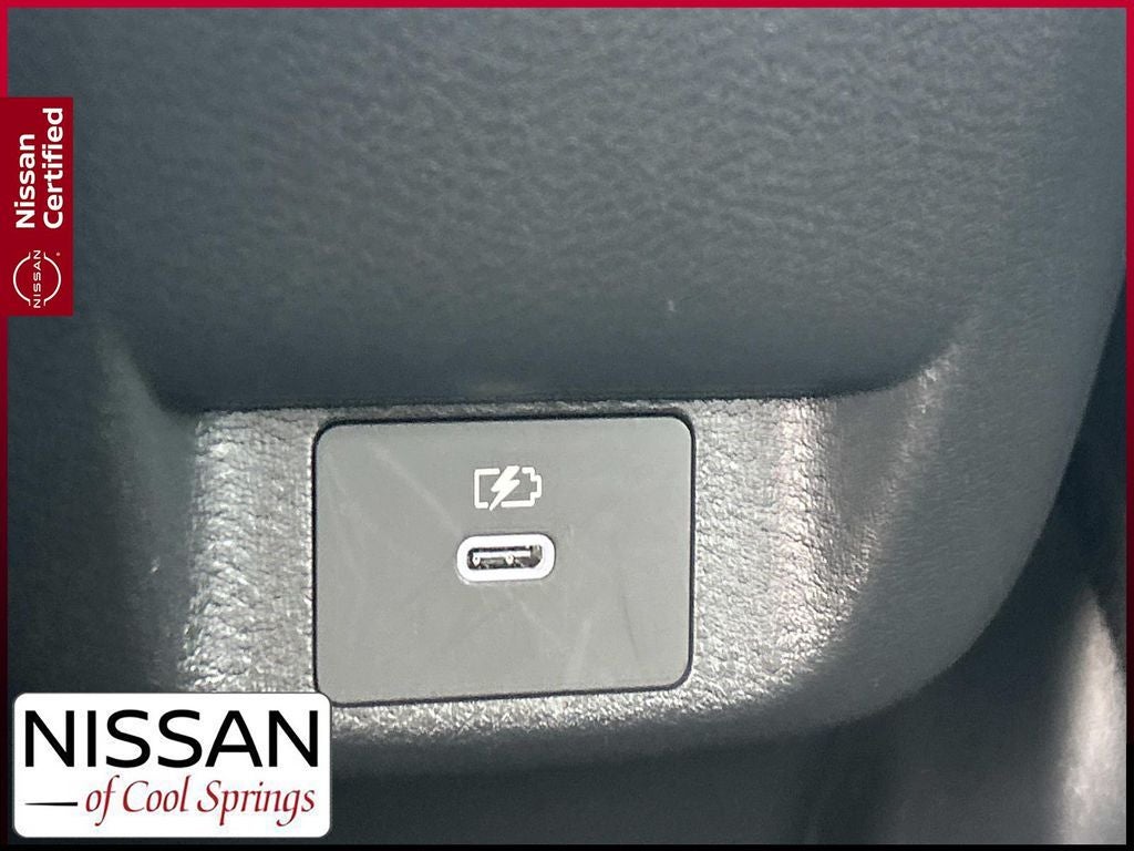 2024 Nissan Versa 1.6 SR