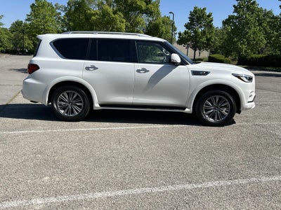 2024 INFINITI QX80 LUXE