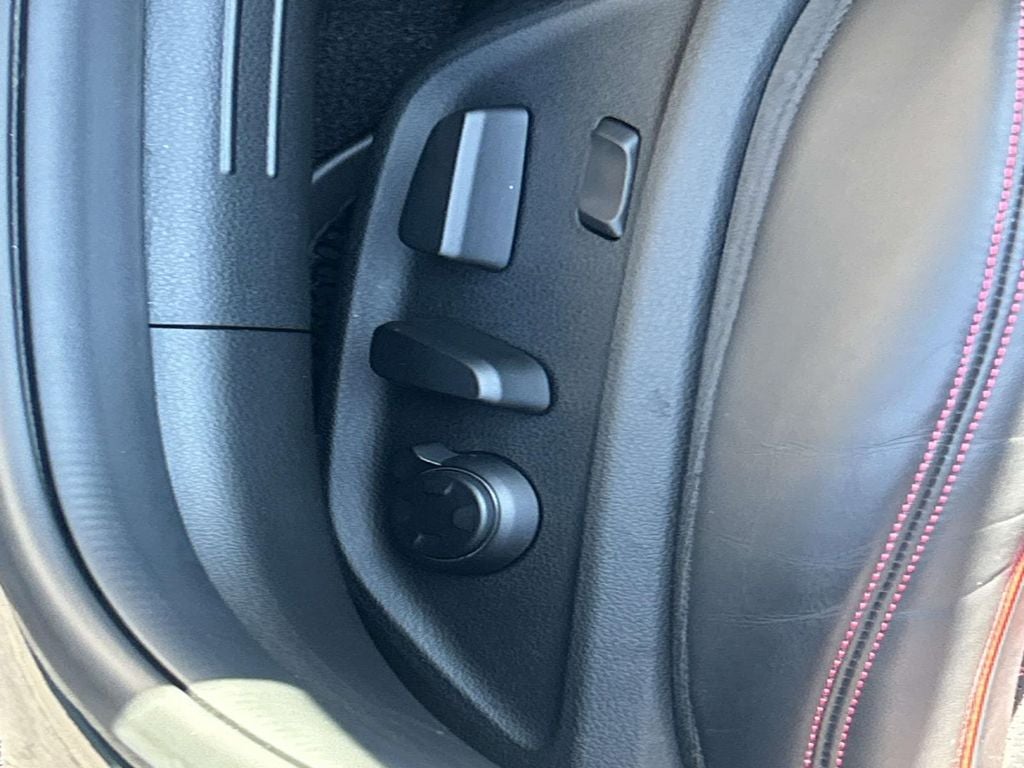 2025 Genesis G70 3.3T Sport Prestige