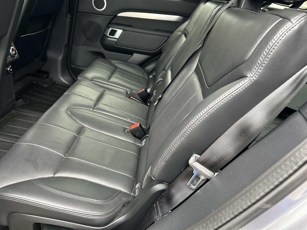 2020 Land Rover Discovery Landmark Edition