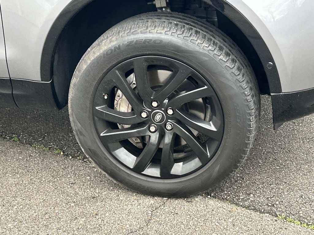 2020 Land Rover Discovery Landmark Edition