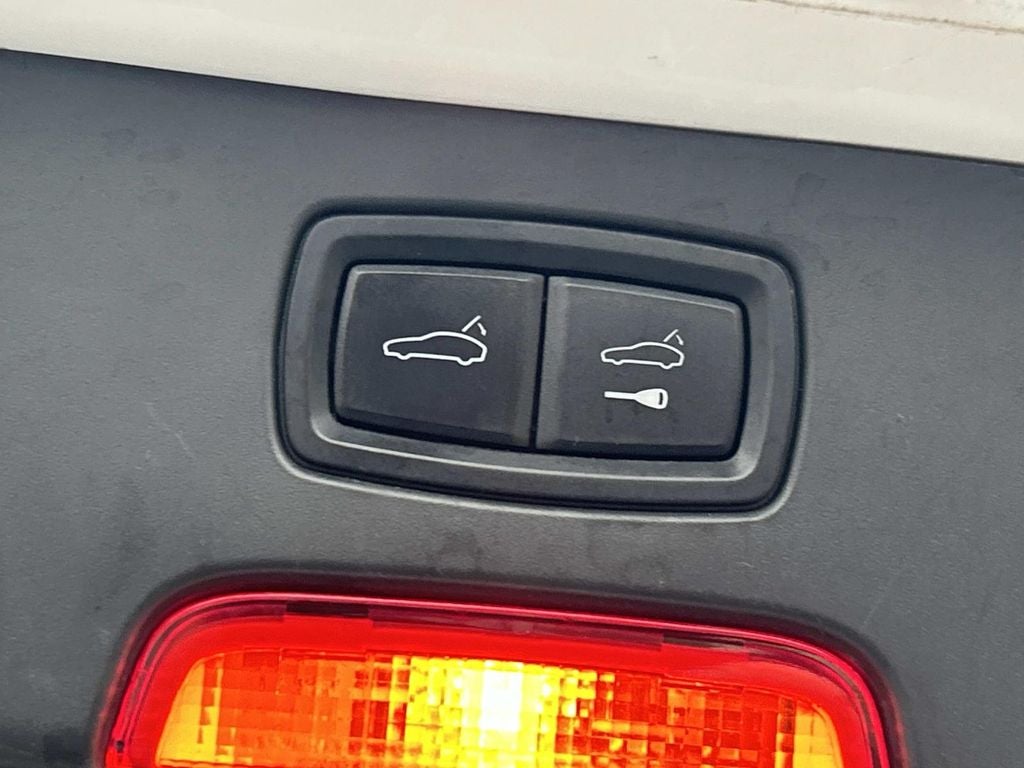 2017 Porsche Cayenne Platinum Edition