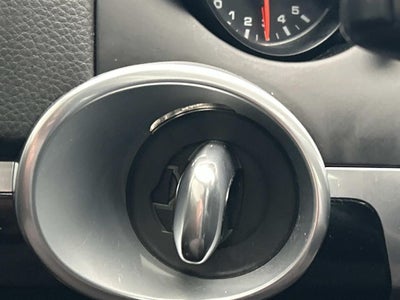 2017 Porsche Cayenne Platinum Edition