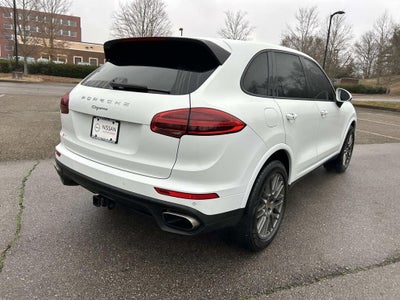 2017 Porsche Cayenne Platinum Edition