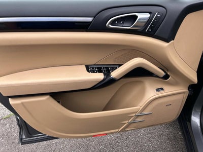 2018 Porsche Cayenne E-Hybrid S