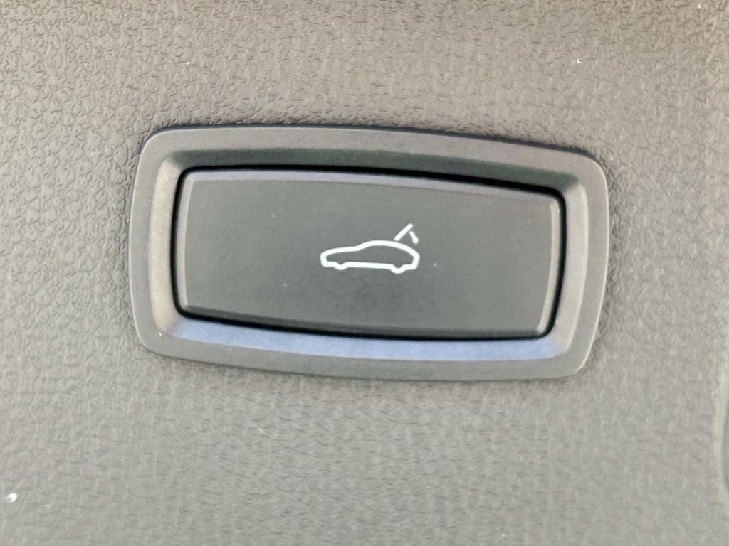 2015 Porsche Macan Turbo