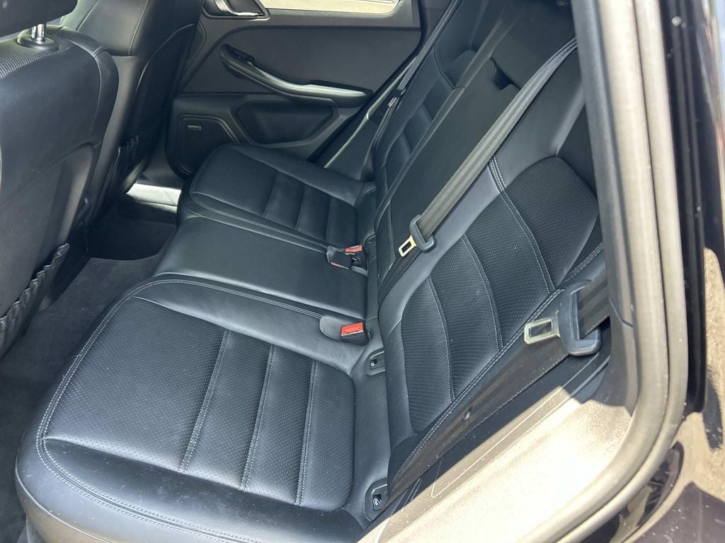2015 Porsche Macan Turbo