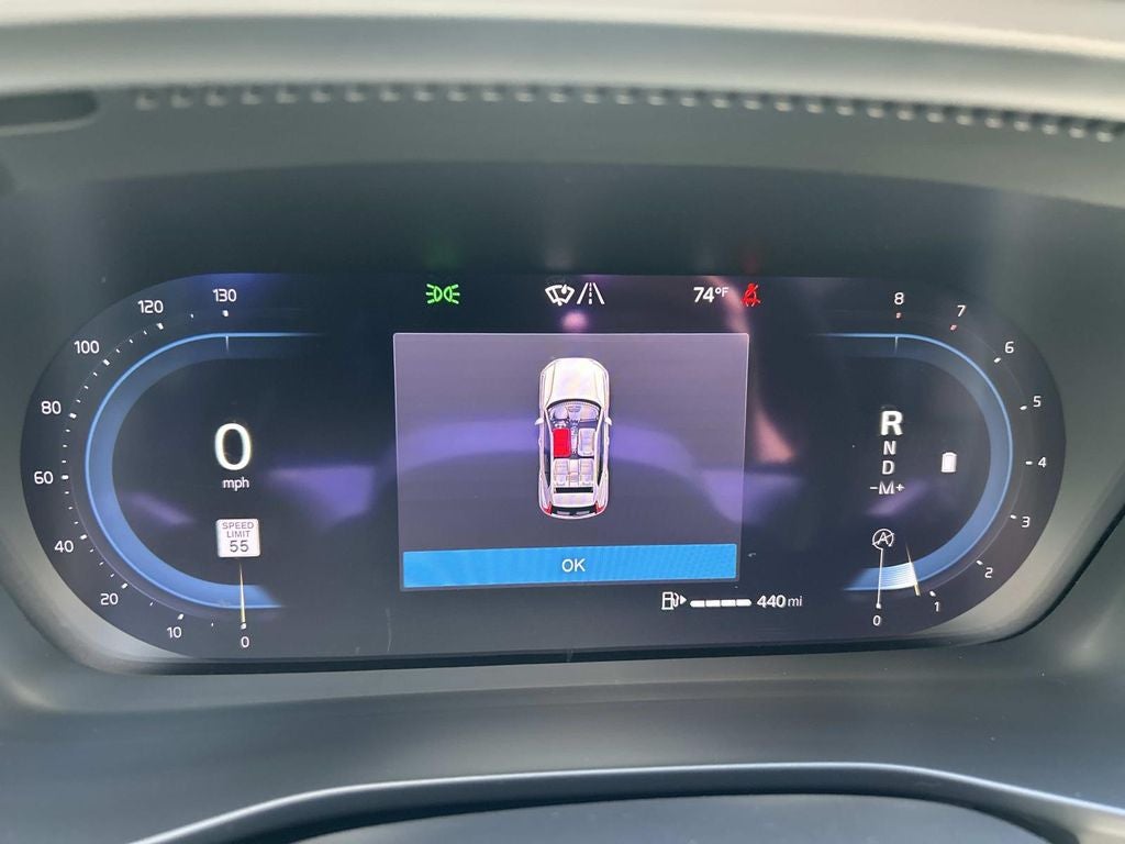 2024 Volvo XC40 B5 Plus Bright Theme