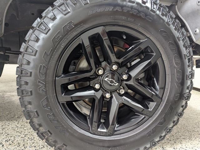 2021 Chevrolet Silverado 1500 4WD Crew Cab 147" Custom Trail Boss