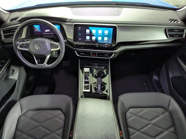2024 Volkswagen Atlas Cross Sport 2.0T SE w/Technology FWD
