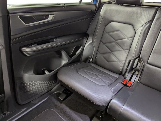 2024 Volkswagen Atlas Cross Sport 2.0T SE w/Technology FWD