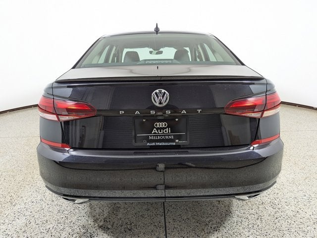 2020 Volkswagen Passat 2.0T R-Line Auto