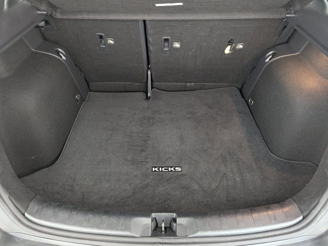 2018 Nissan Kicks SR FWD