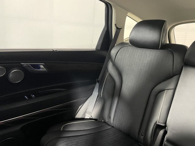 2022 Genesis GV80 Advanced +