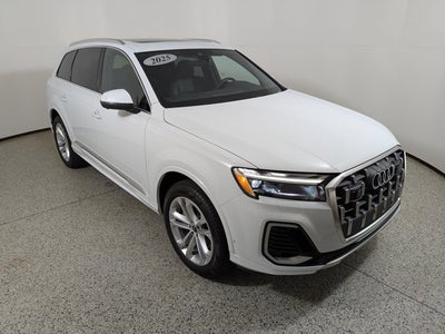 2025 Audi Q7 Premium 55 TFSI quattro