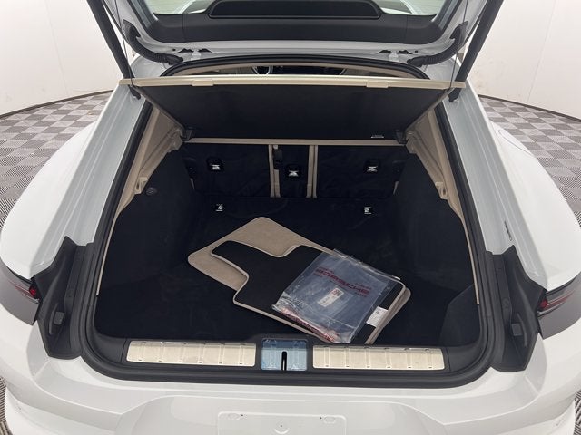 2026 Porsche Panamera 4 AWD