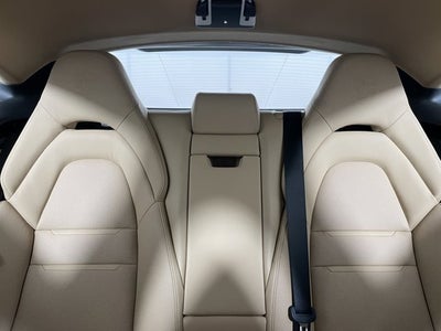 2023 Porsche Panamera Base