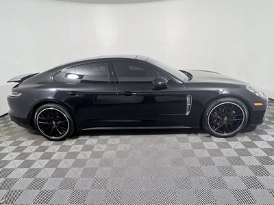 2023 Porsche Panamera 4