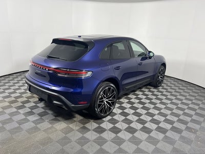 2026 Porsche Macan Base