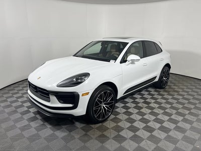 2026 Porsche Macan Base
