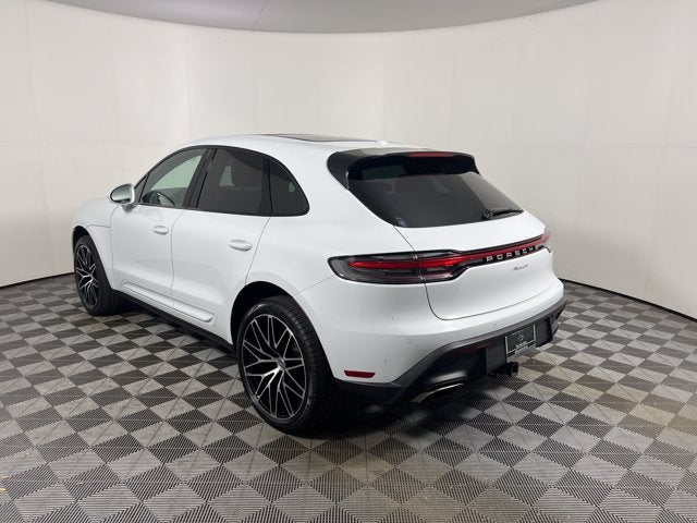 2025 Porsche Macan Base