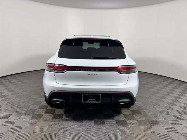 2025 Porsche Macan Base