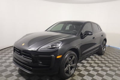 2026 Porsche Macan Base