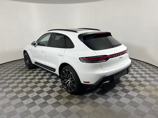 2026 Porsche Macan Base