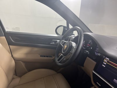 2023 Porsche Cayenne Base