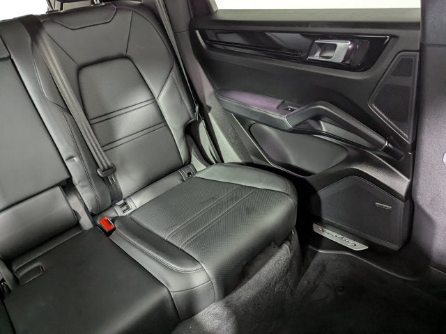 2023 Porsche Cayenne Base