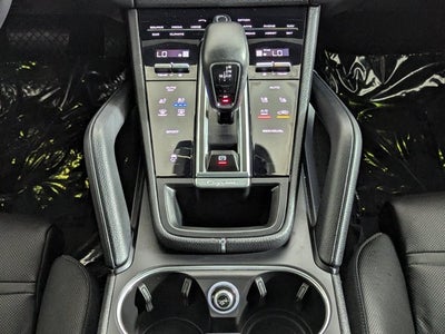 2023 Porsche Cayenne Base